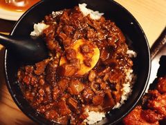 冠军卤肉饭-华餐馆(莫邪路店)