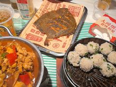 -老街烧烤大排档·地道湖北菜·龙虾馆(汉口火车站店)