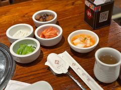 -萨拉伯尔(燕莎友谊商城店)