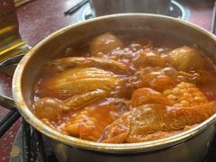 -四囍码头海鲜烧烤自助火锅(外滩南京东路悦荟广场店)