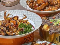 -嗨辣小聚·盘锦河蟹·海鲜烧烤龙虾(盘锦十年好店)