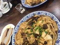 -壹阁胡羊焖饼(特色小吃街店)