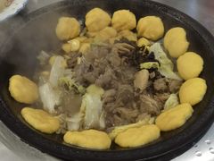-粘豆包柴火铁锅炖