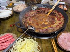 -黄潇洒老火锅(九眼桥宏济巷店)