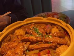 -多嘴超级肉蟹煲(杉杉国潮主题店)