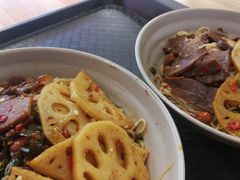 -万方圆拌粉瓦罐汤(九江湖滨店)