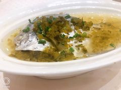 清蒸小白鲳拼小黄鱼-顺风海鲜港(长寿路店)