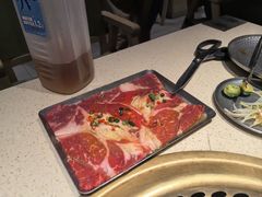 -蚂蚁洞·烤肉大营地(上海静安大悦城店)