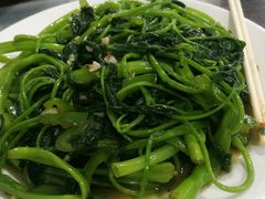 -容里煲仔饭(利丰北路店)