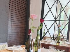 -Mark&Mars Restaurant