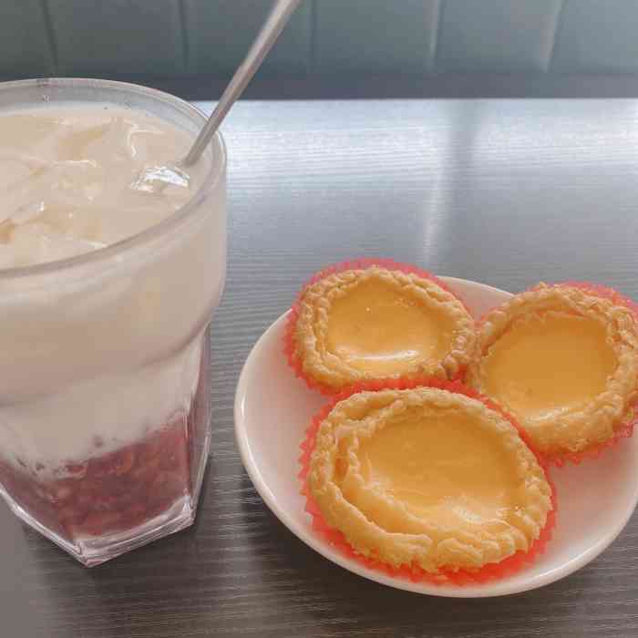 焌杰冰室(华星店)-"98位置:陶北路华星汇街铺,招牌挺醒目的.