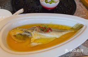 Steamed Small Yellow Croaker with Shaoxing Wine and Chicken Oil