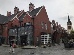 -钟书阁(松江泰晤士小镇店)