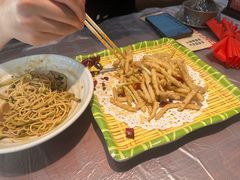 -肥肥虾庄·金牌油焖大虾(汉口城市广场店)