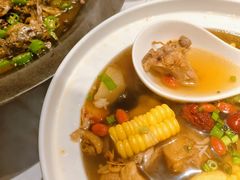 -江城小馆陕南妈妈菜·全球旅行餐厅(钟楼店)