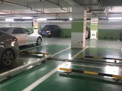 -奉贤宝龙城市广场·停车场