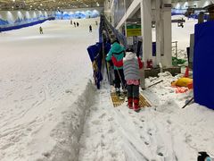-乔波室内滑雪场
