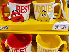 -m豆巧克力世界(上海世茂广场店)