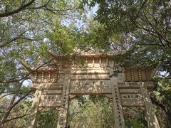 -灵岩山风景区