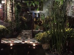 -Cuc Gach Quan Restaurant