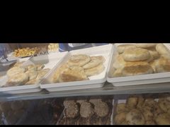 -护国寺小吃店(红莲南路店)
