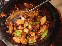 石锅杭椒牛蛙-桂满陇天书(南京德基旗舰店)