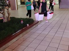 -宁波杉井奥特莱斯广场