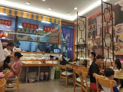 大堂-彩虹站·香港烧腊茶餐厅