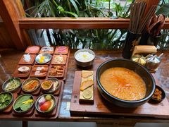 -银米·云南传统过桥米线(双廊黑金冠店)