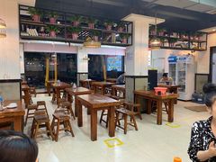 大堂-农夫大盘鸡(经八路总店)