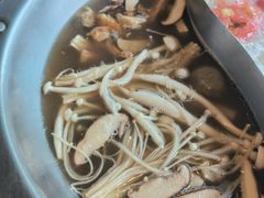 -滇釜火锅·能喝汤的火锅(车公庄店)