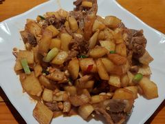 土豆焖排骨-杨裕兴(岳麓山店)