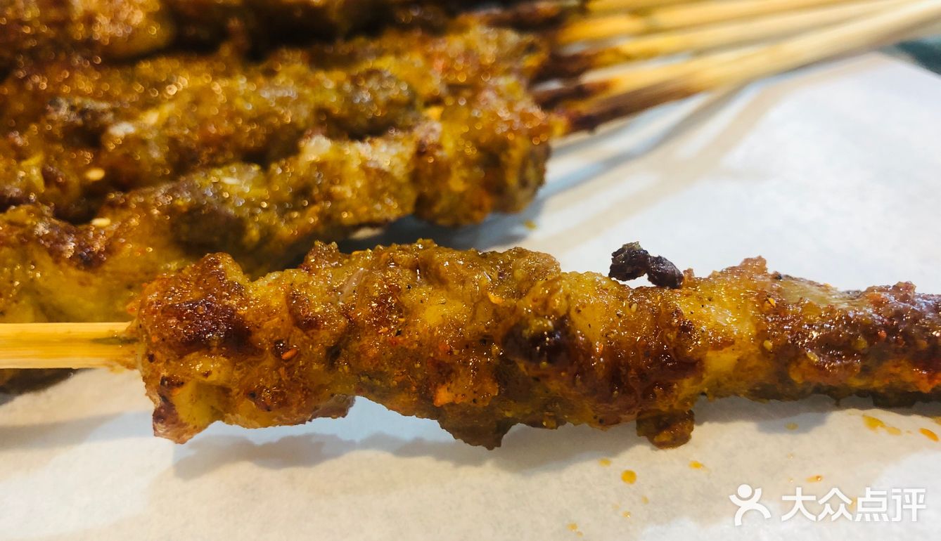 西区花园里的一家新疆烤羊肉,真心好吃