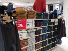 -优衣库(石家庄裕华万达广场店)