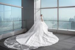 点击看大图 -Renee芮亦婚纱