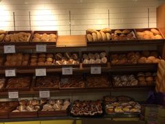 面包甜点陈列柜-老佛爷饼店