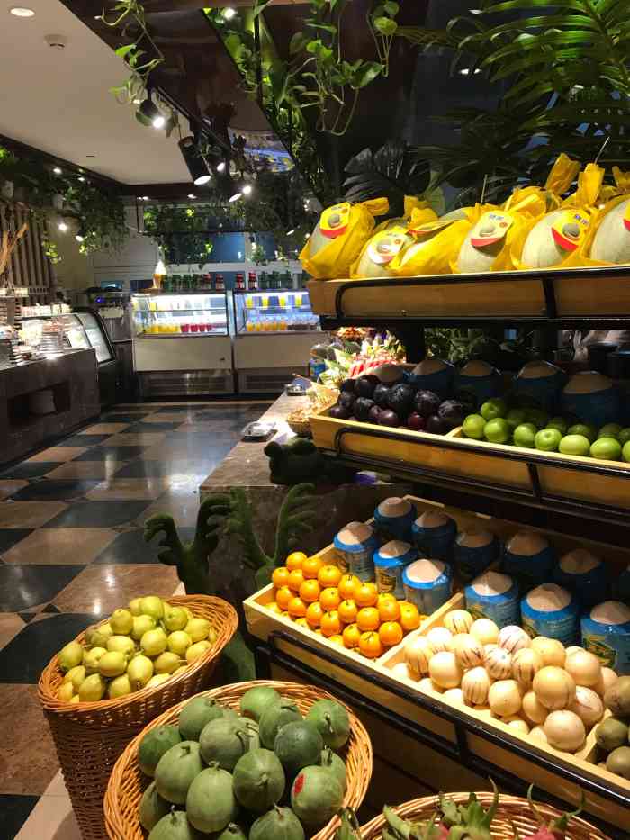 蓝钻·国际美食海鲜自助百汇(西直门店)