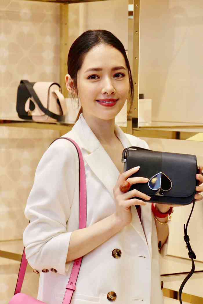 katespade(成都远洋太古里店)-"这个牌子也是莫名在国内就火起来,国内