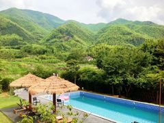 -安吉龙王山峡谷漂流