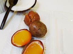 -志龙皇冠吃货椰子铺