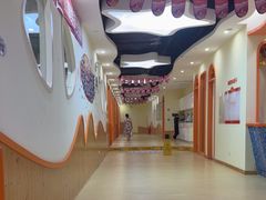 -蓝旗亲子游泳(范湖万达广场店)