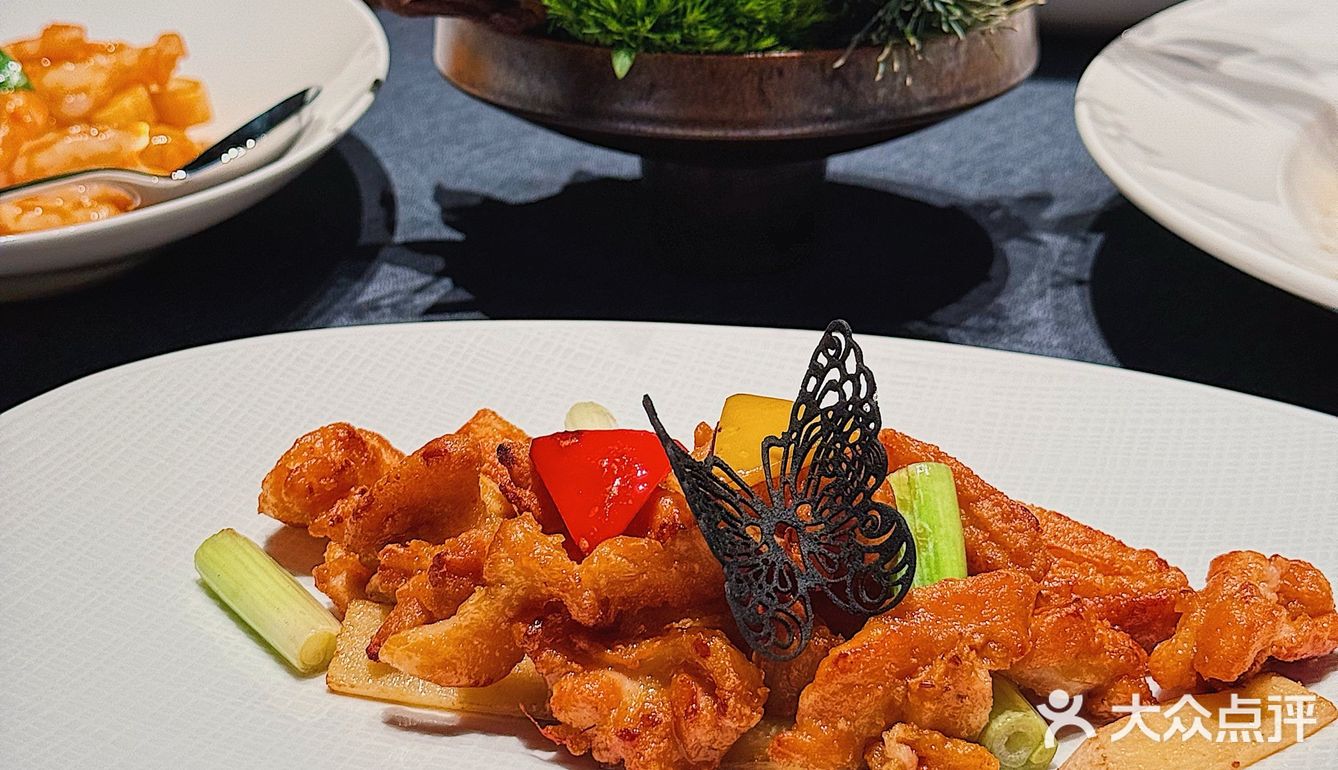 新店❗开在黄浦江邮轮上的高级餐厅🛳️