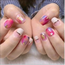 -小红楼美甲美容中心