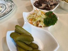 俄式腌菜拼盘-老井俄式餐厅
