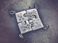 -十八字金·银饰·拼豆·开蚌DIY(魏公芳华里店)