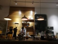 -彳亍咖啡·这里(水湾路店)