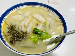 招牌黄鱼面-明呈黄鱼面馆(斜土路店)