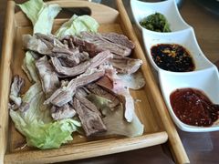 手扒肉-沽源味道蒙餐莜面家常菜