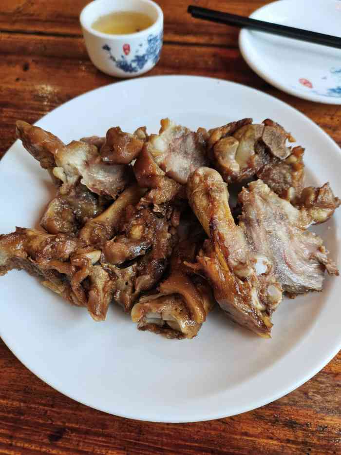 窑村猪蹄坊(纺渭路店)-"这家服务真的是太烂了.口味怎么样不知道,.