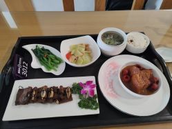 -爱陪伴尊享月子中心(国际店)